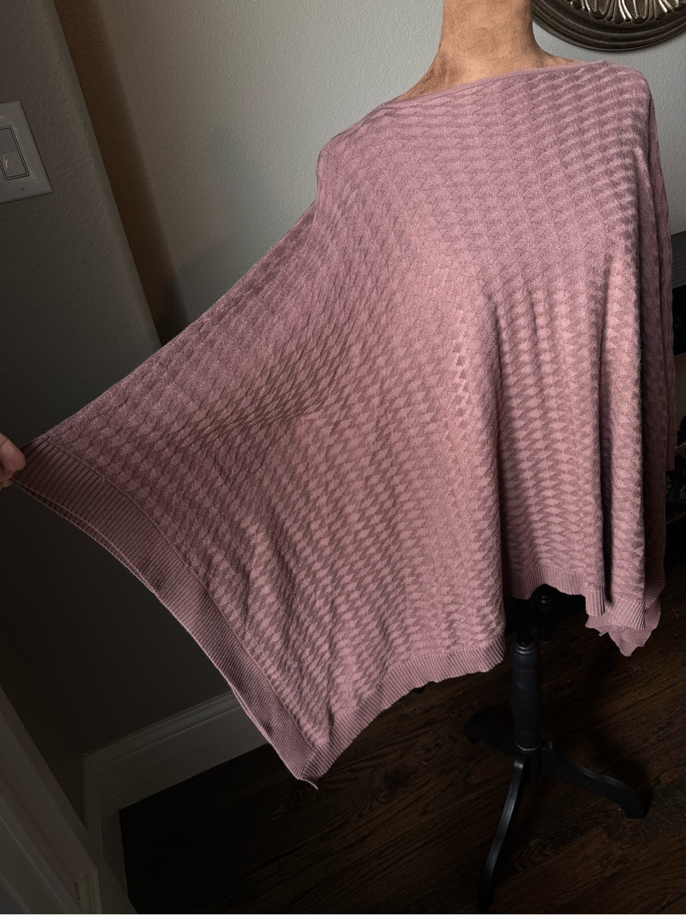 lululemon Divinity Cashmere-blend Poncho in Spanish Oak SPNO NWOT OS - Picture 2 of 11